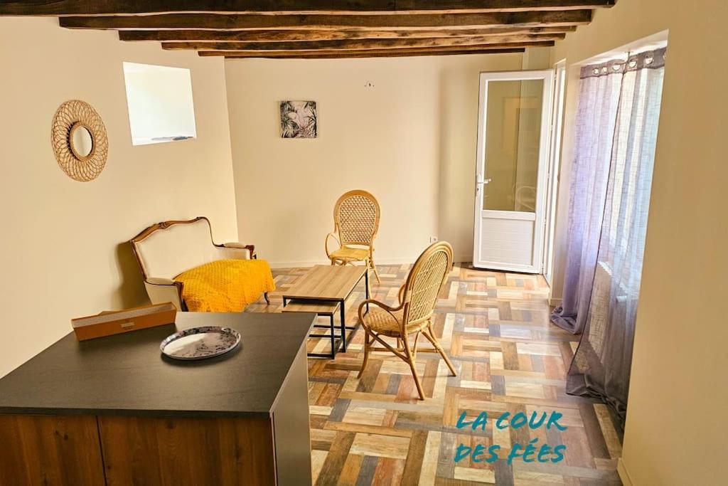 - Plein Centre - 50m² *